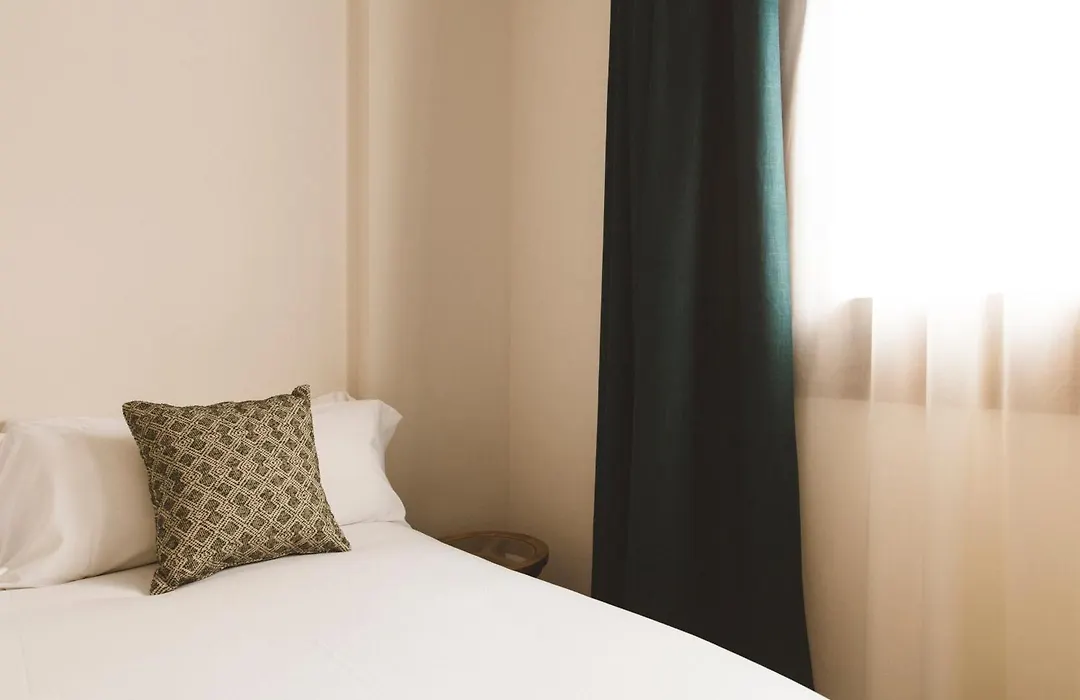 Honest Granada Apartments-1